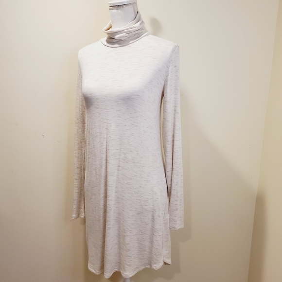 Abercrombie and fitch beige turttleneck  sweater dress size S - Picture 6 of 7